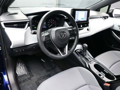 Used 2024 Toyota Corolla SE image 12