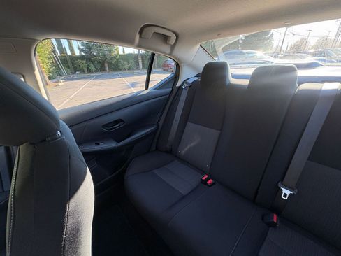 Used 2025 Nissan Sentra SV image 37