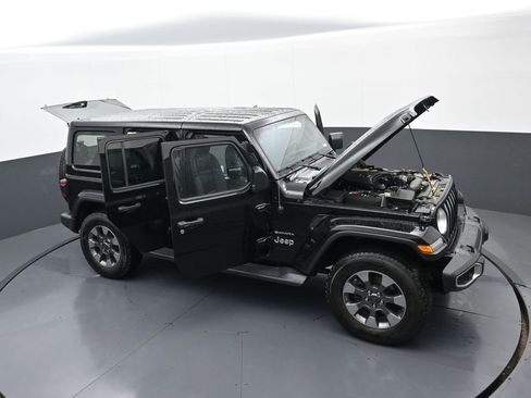 Used 2020 Jeep Wrangler Unlimited Sahara w/ LED Lighting Group image 36
