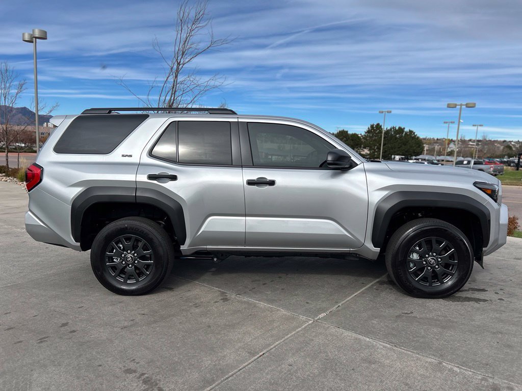 Used 2026 Toyota 4Runner SR5 AWD/4WD image 9