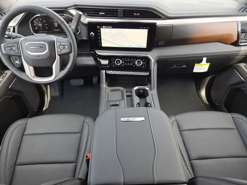 New 2026 GMC Sierra 2500 Denali w/ Denali Reserve Package image 22