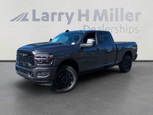 New 2026 RAM 2500 Laramie AWD/4WD image 1