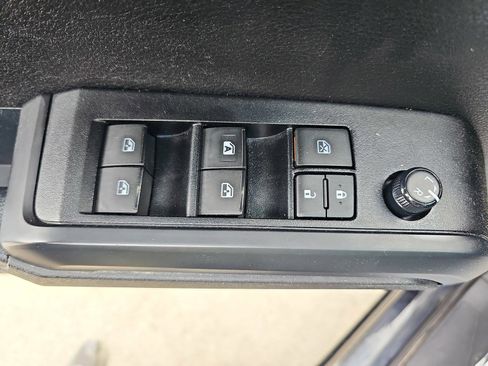 Used 2021 Toyota Tacoma SR w/ SR Convenience Package RWD image 28