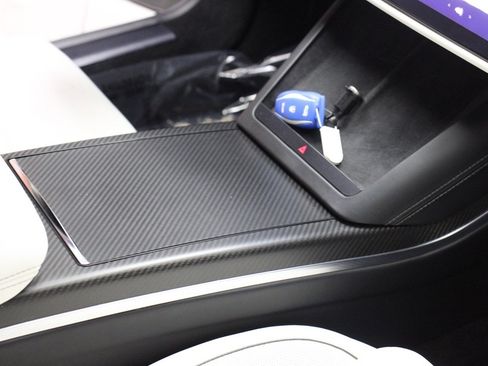 Used 2022 Tesla Model S Plaid image 16