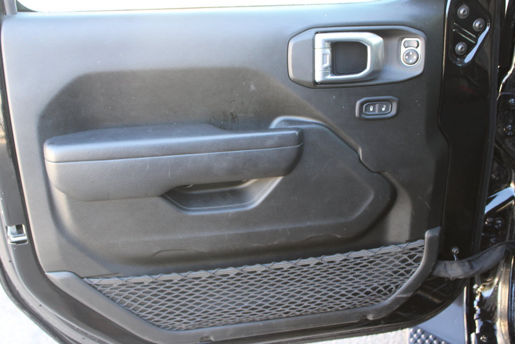 Used 2022 Jeep Wrangler Sport AWD/4WD image 27