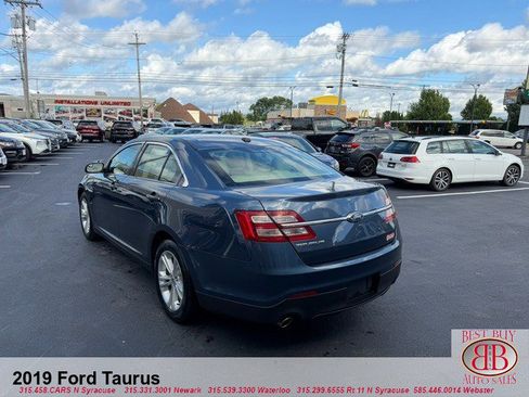 Used 2019 Ford Taurus SE FWD image 5