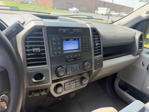 Used 2022 Ford F250 XL w/ Power Equipment Group RWD image 10