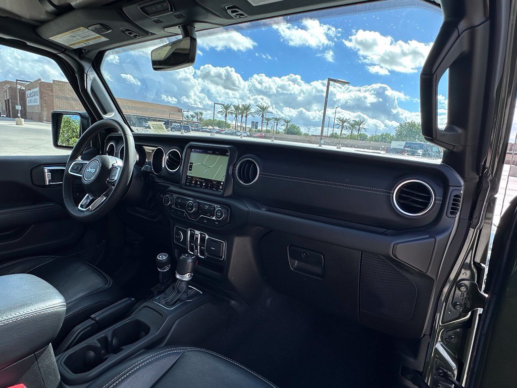 Used 2023 Jeep Wrangler Unlimited Sahara AWD/4WD image 14