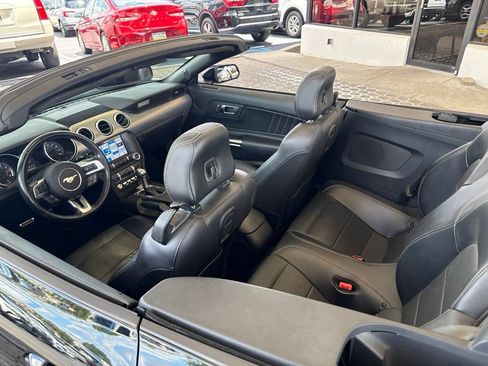Used 2019 Ford Mustang Premium RWD image 27