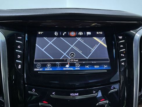 Used 2017 Cadillac Escalade Luxury image 22