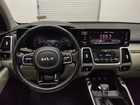 Used 2022 Kia Sorento S w/ Panoramic Sunroof Package FWD image 22