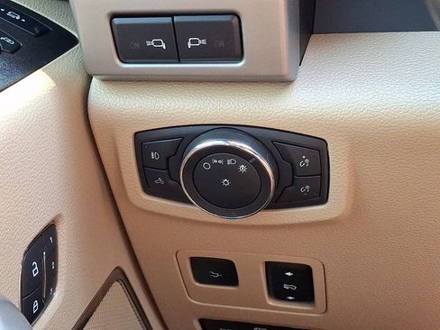 Used 2018 Ford F350 Lariat w/ Lariat Ultimate Package image 30