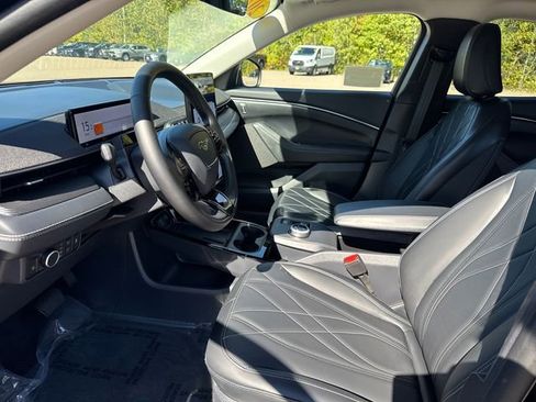 Used 2024 Ford Mustang Mach-E Select w/ Comfort Package Lite image 39