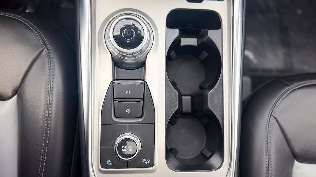 Certified 2023 Ford Explorer XLT w/ Equipment Group 202A AWD/4WD image 18