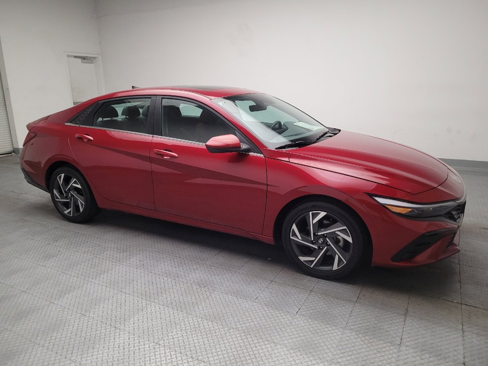 Used 2025 Hyundai Elantra SEL FWD image 11