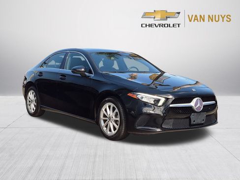 Used 2019 Mercedes-Benz A 220 image 3