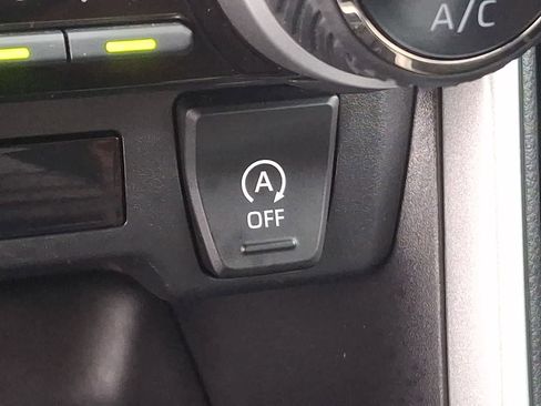Certified 2024 Toyota RAV4 XLE AWD/4WD image 27