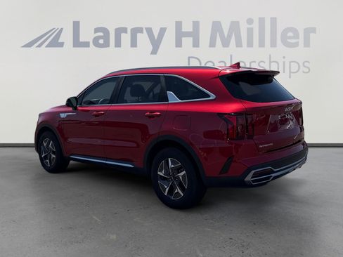 Used 2023 Kia Sorento EX FWD image 3