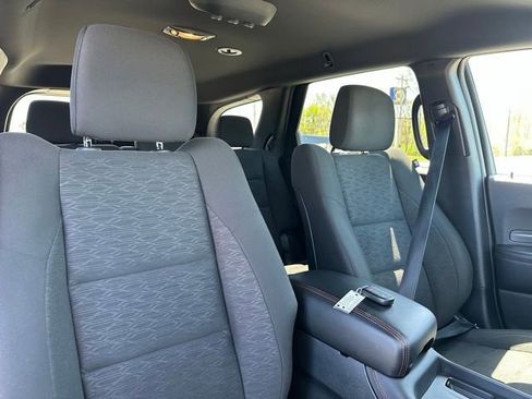 Used 2025 Dodge Durango GT AWD/4WD image 11