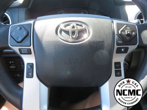 Used 2018 Toyota Tundra SR5 w/ SR5 Upgrade Package AWD/4WD image 37
