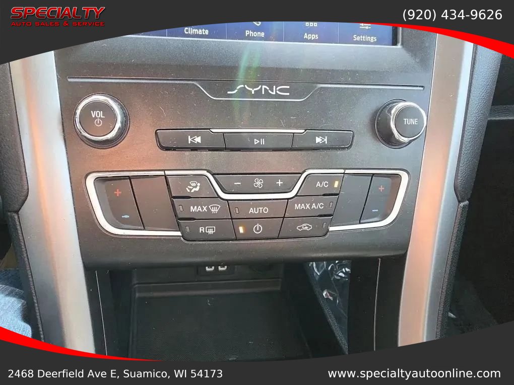 Used 2020 Ford Fusion SE FWD image 13