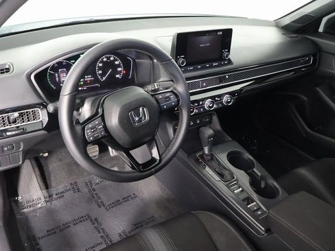 Used 2025 Honda Civic Sport image 5