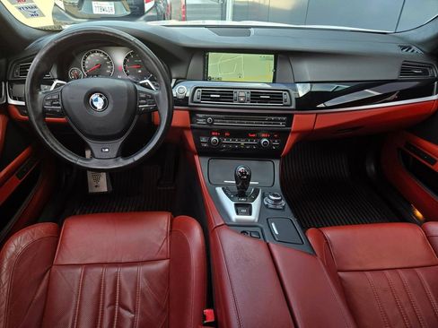Used 2013 BMW M5 RWD image 17