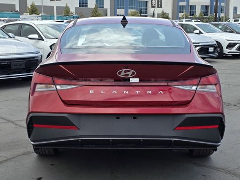 New 2025 Hyundai Elantra Sport image 8