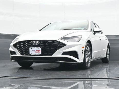 Used 2023 Hyundai Sonata SEL w/ Cargo Package image 17