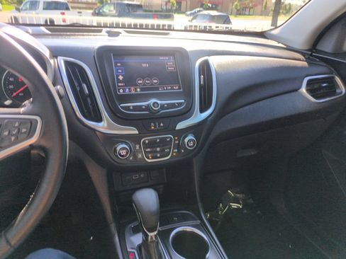 Used 2024 Chevrolet Equinox LT AWD/4WD image 17