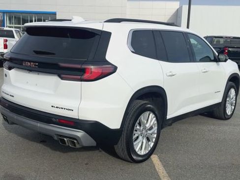 Used 2024 GMC Acadia Elevation AWD/4WD image 8