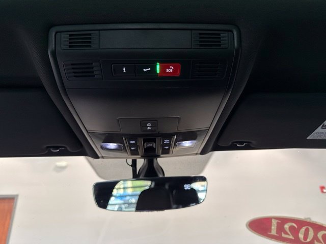 Used 2021 Volkswagen Tiguan SE R-Line AWD/4WD image 34