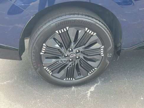 Certified 2025 Nissan Murano Platinum AWD/4WD image 7