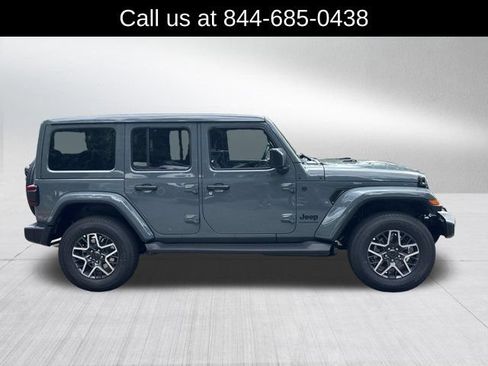 New 2026 Jeep Wrangler Unlimited Sahara AWD/4WD image 4