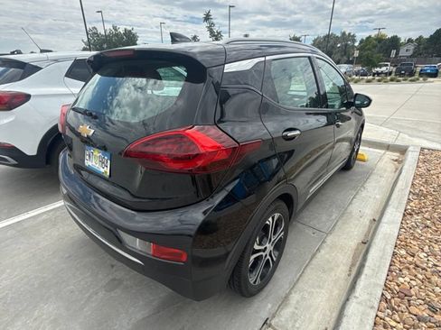 Used 2020 Chevrolet Bolt Premier w/ Infotainment Package FWD image 5