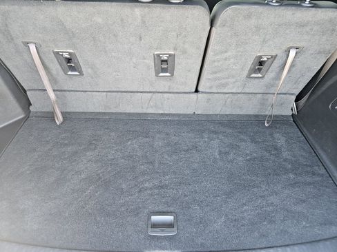 Used 2025 Buick Enclave Preferred FWD image 37