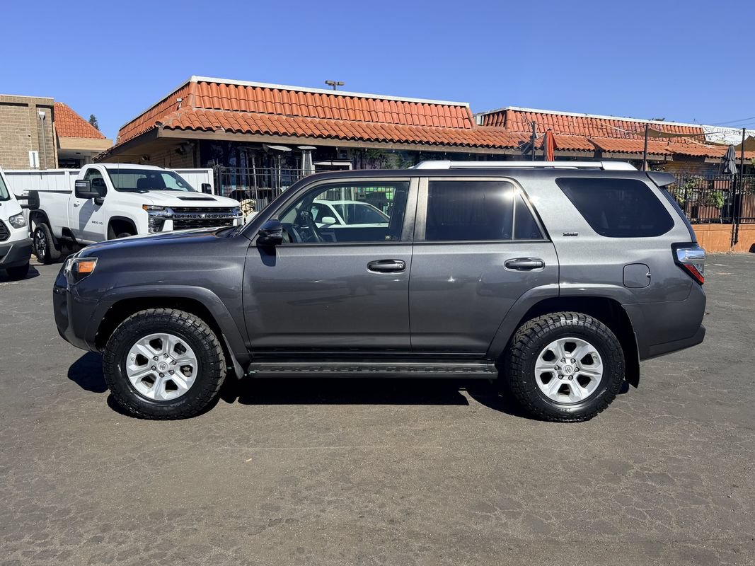 Used 2016 Toyota 4Runner SR5 Premium AWD/4WD image 7