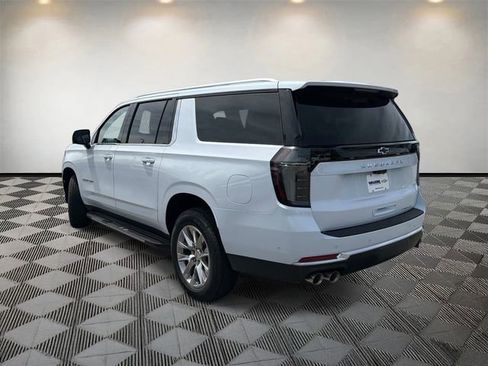 New 2026 Chevrolet Suburban Premier AWD/4WD image 7