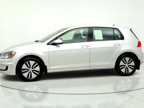 Used 2016 Volkswagen e-Golf SE FWD image 8