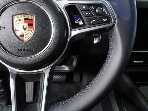 Certified 2023 Porsche Cayenne w/ Premium Package AWD/4WD image 11