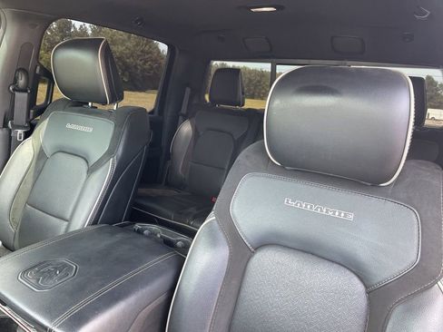 Used 2019 RAM 1500 Laramie AWD/4WD image 21
