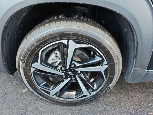 Used 2023 Chevrolet TrailBlazer RS image 33