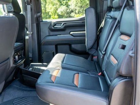 Used 2023 GMC Sierra 1500 AT4 w/ AT4 Premium Package AWD/4WD image 18