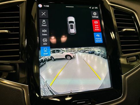 Certified 2023 Volvo XC90 B6 Plus w/ Protection Package Premier AWD/4WD image 17