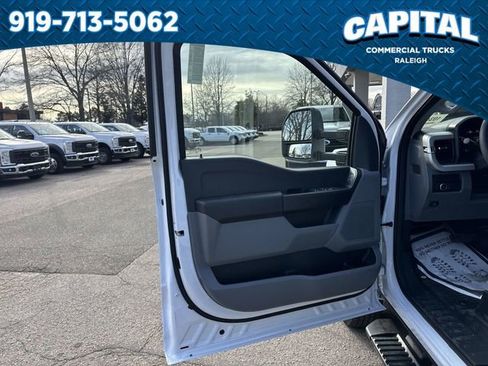 New 2026 Ford F350 XL w/ XL Chrome Package image 21