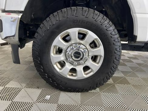 Used 2024 Ford F250 XLT w/ FX4 Off-Road Package AWD/4WD image 24
