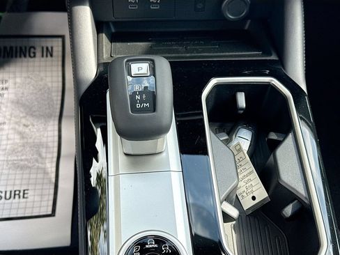 Used 2026 Mitsubishi Outlander LE FWD image 15