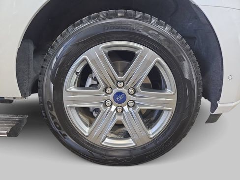 Used 2024 Ford Expedition Platinum AWD/4WD image 39