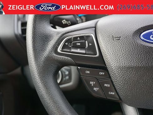 Used 2018 Ford Escape SE w/ SE Sync 3 Package AWD/4WD image 23
