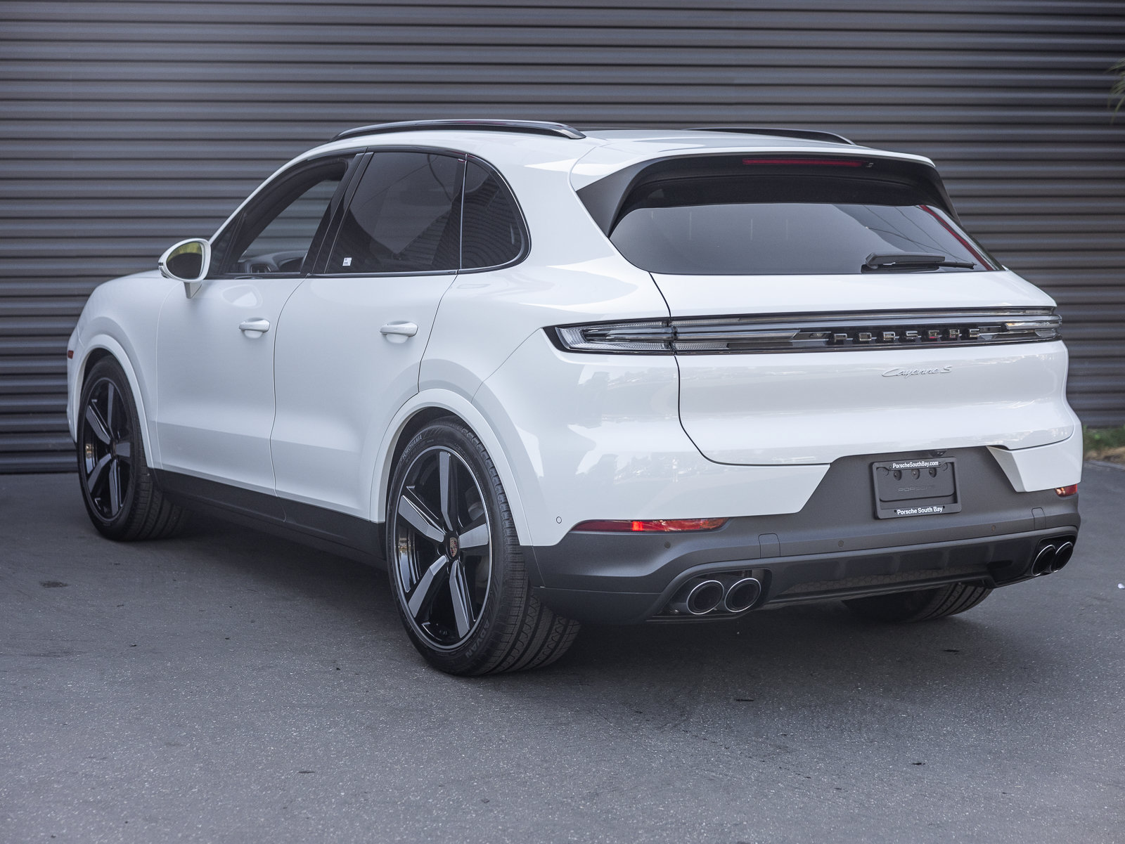 Certified 2026 Porsche Cayenne S AWD/4WD image 3